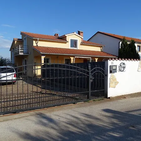 Ana Casa vacanze Kaštel