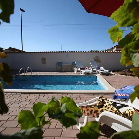 Klimatisiertes Mit Garten In Ferienhaus Kaštel